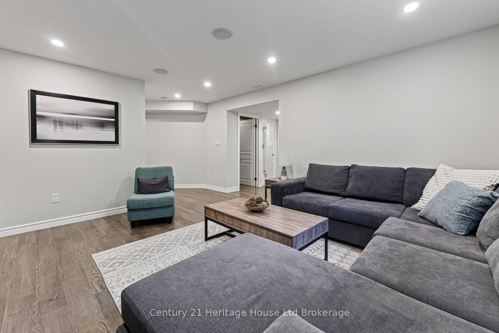 Photo 31 of 783 Frontenac Crescent, Woodstock, Woodstock - South — HOMEH