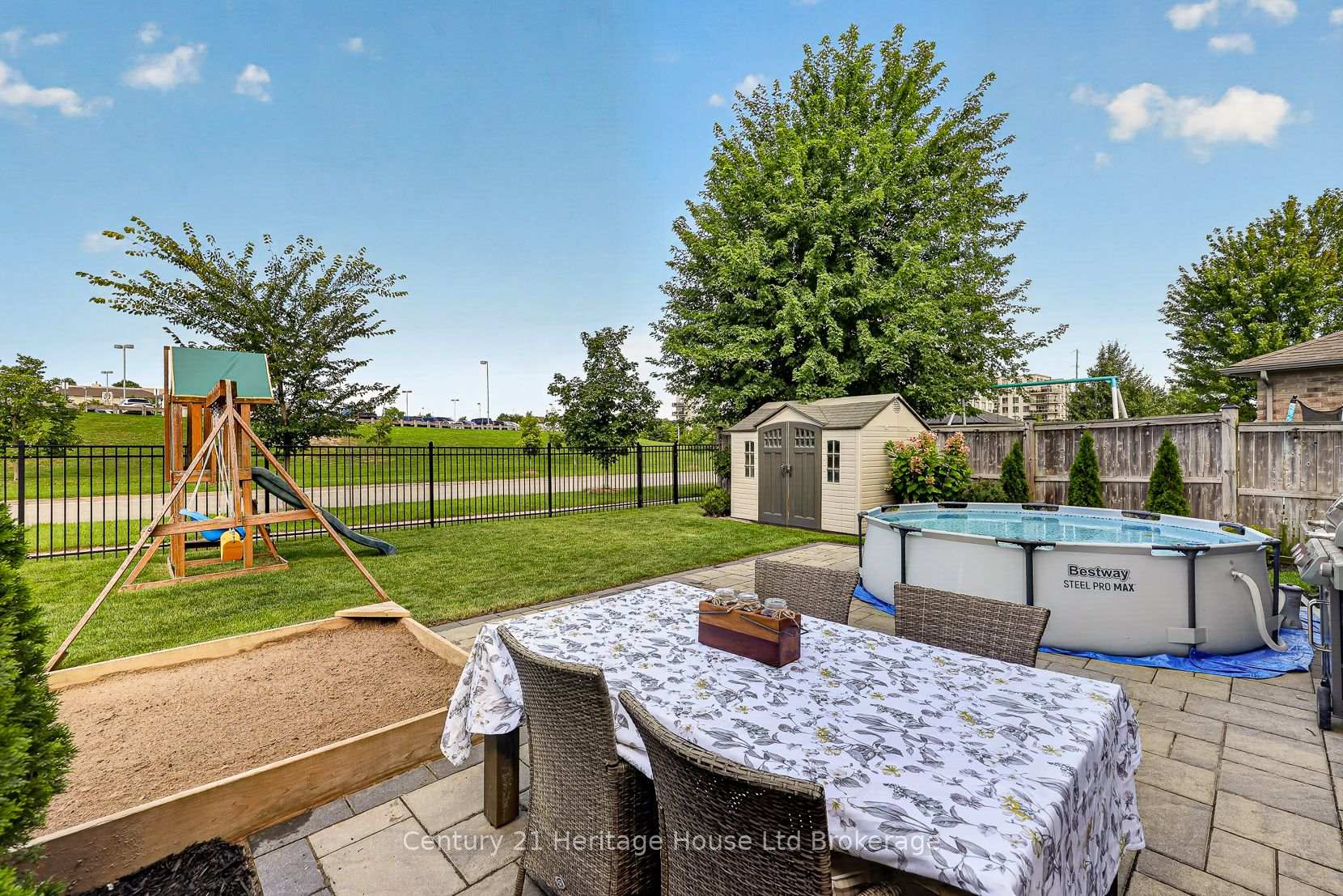 Photo 40 of 783 Frontenac Crescent, Woodstock, Woodstock - South — HOMEH