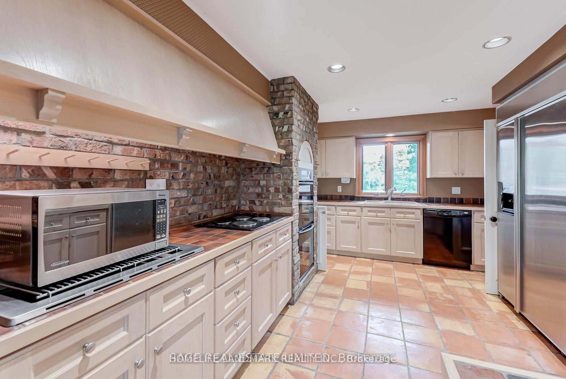 Photo 7 of 69 Fairway Heights Drive, Markham, Bayview Fairway-Bayview Country Club Estates — HOMEH