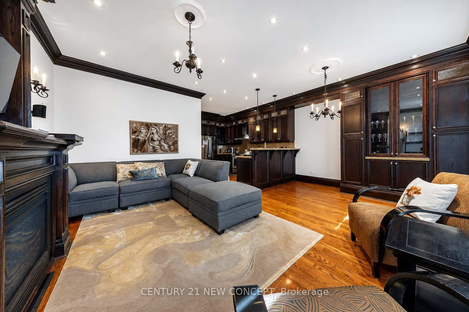 Photo 17 of 42 Bellefair Avenue, Toronto, The Beaches — HOMEH