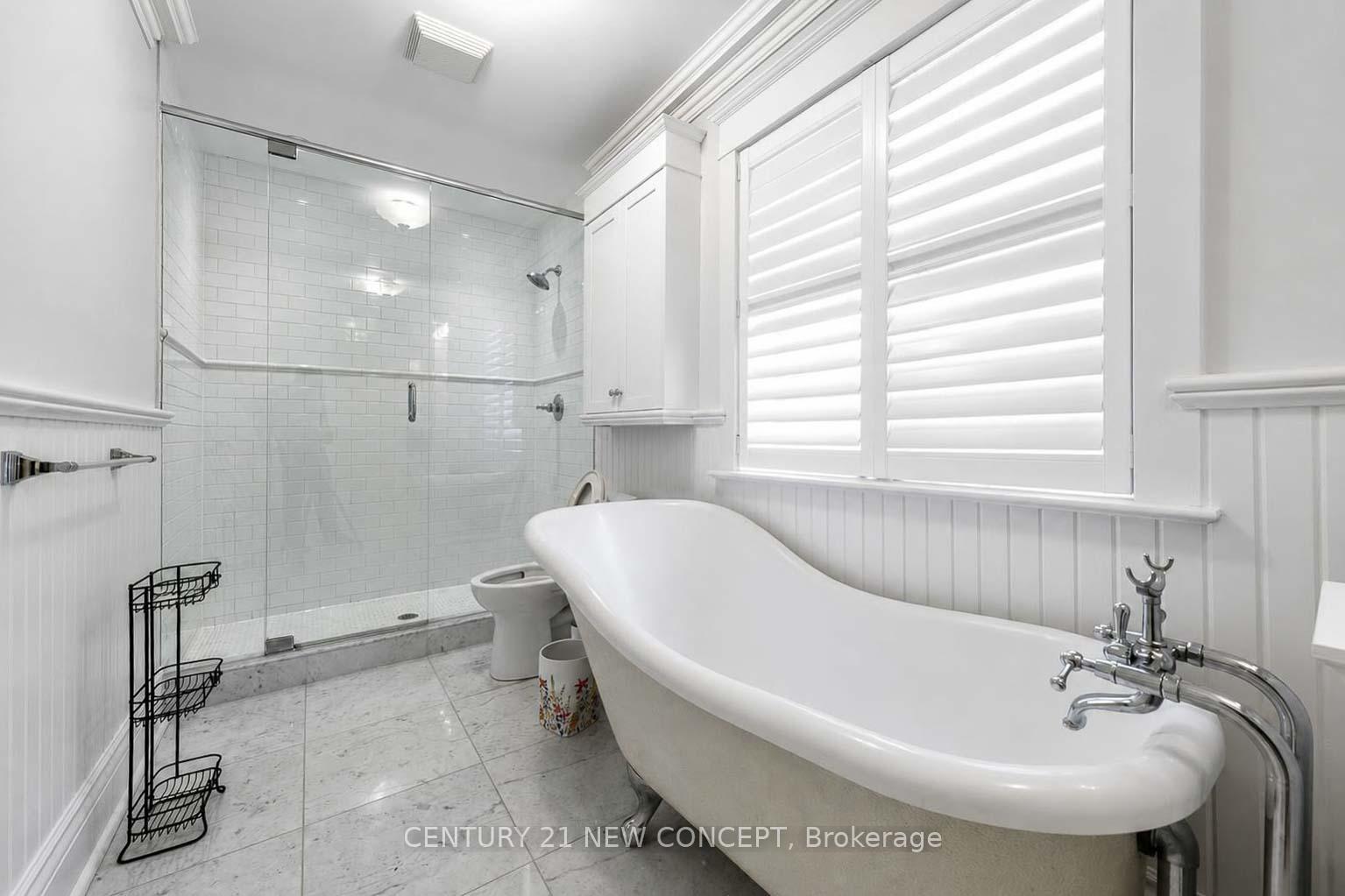 Photo 25 of 42 Bellefair Avenue, Toronto, The Beaches — HOMEH