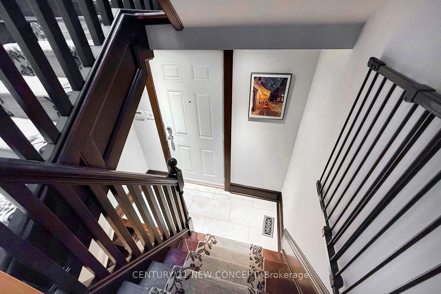 Photo 33 of 42 Bellefair Avenue, Toronto, The Beaches — HOMEH