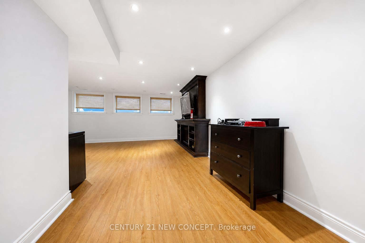 Photo 36 of 42 Bellefair Avenue, Toronto, The Beaches — HOMEH