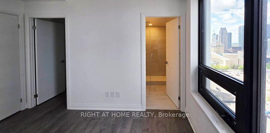 Photo 6 of Unit 2007, 4015 The Exchange, Mississauga, City Centre — HOMEH