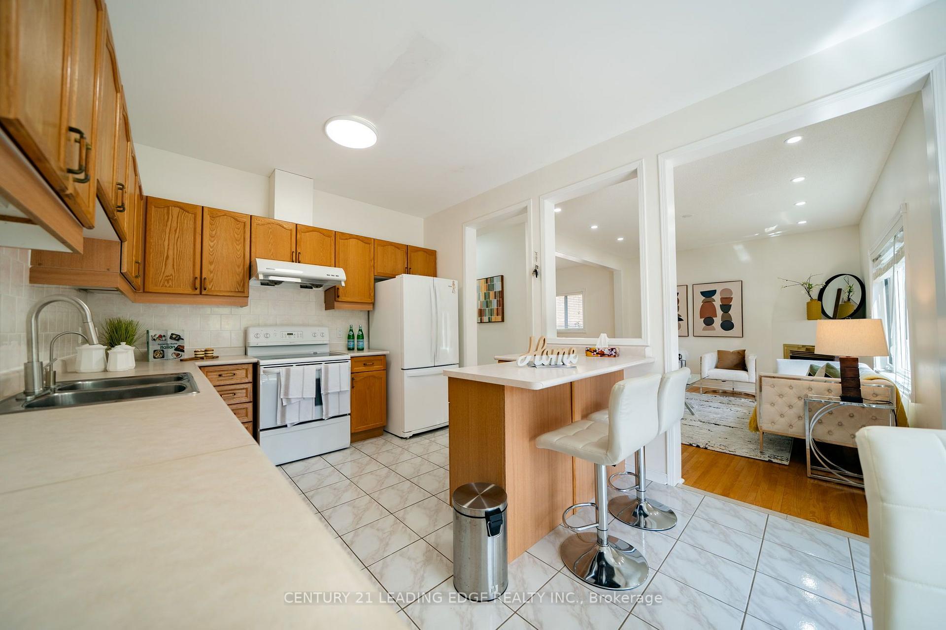 Photo 15 of 1595 Deerhurst Court, Pickering, Highbush — HOMEH
