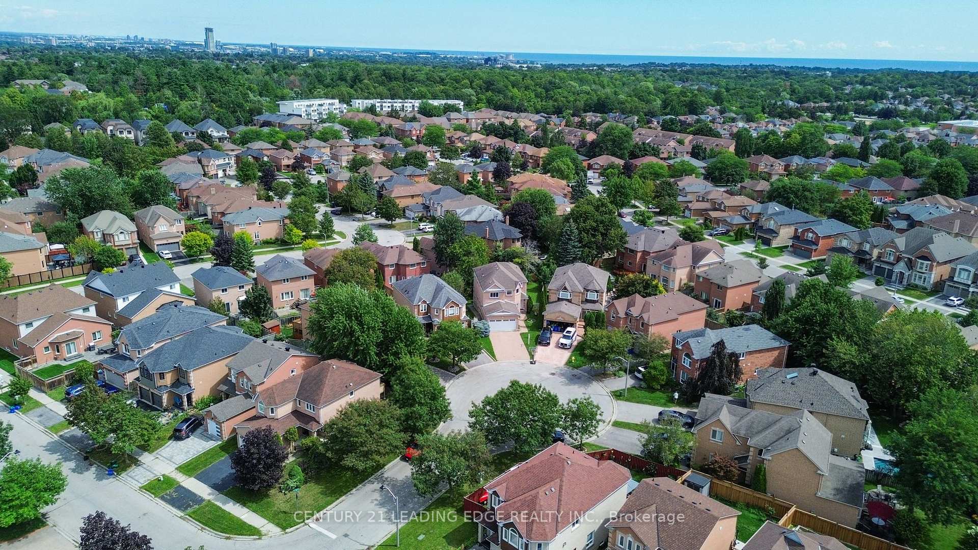 Photo 46 of 1595 Deerhurst Court, Pickering, Highbush — HOMEH