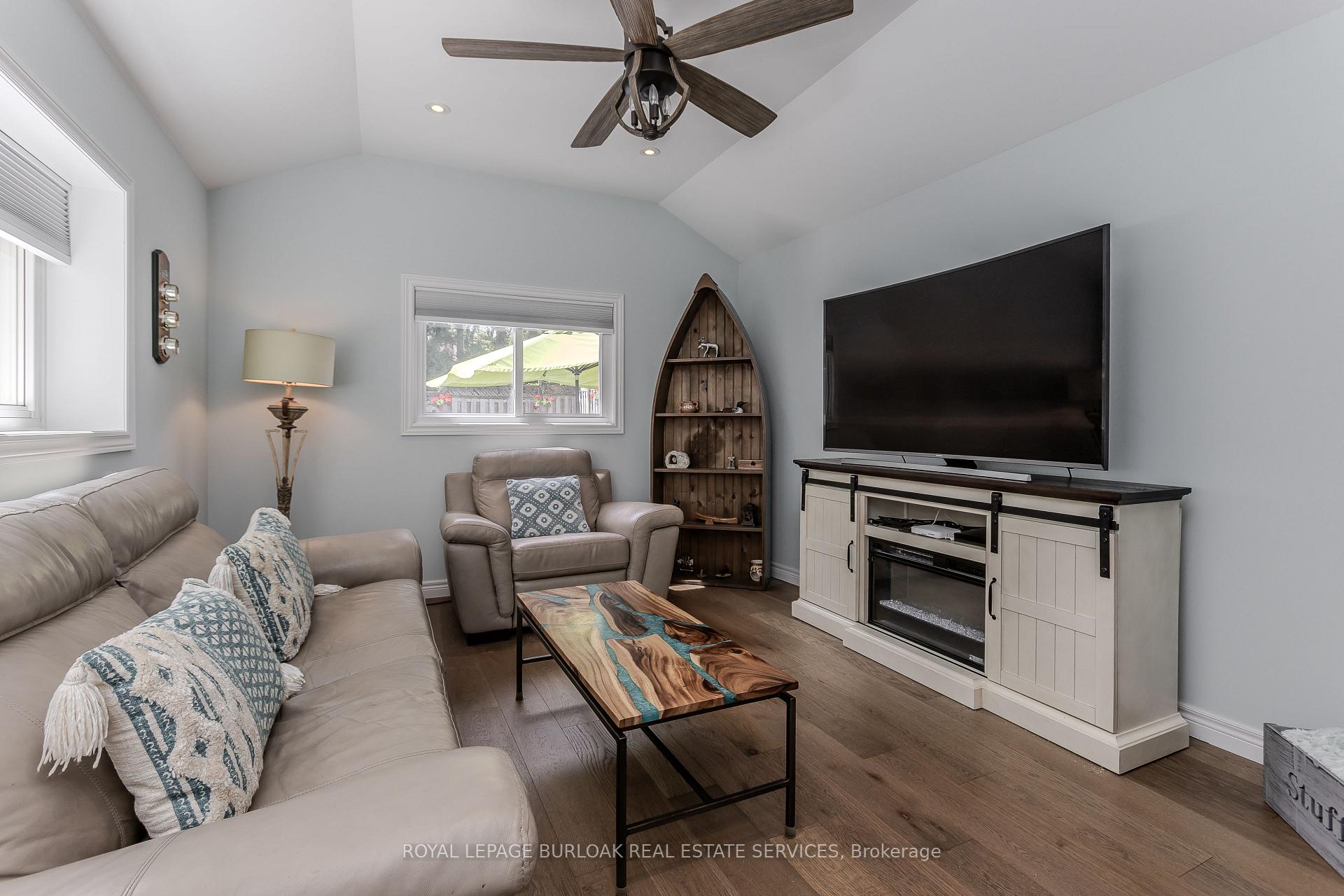Photo 14 of 2124 Sandringham Drive, Burlington, Mountainside — HOMEH