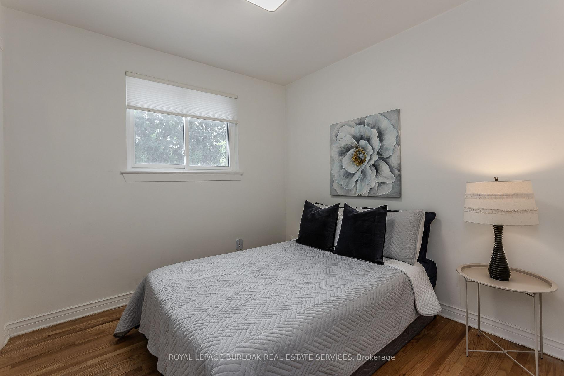 Photo 17 of 2124 Sandringham Drive, Burlington, Mountainside — HOMEH