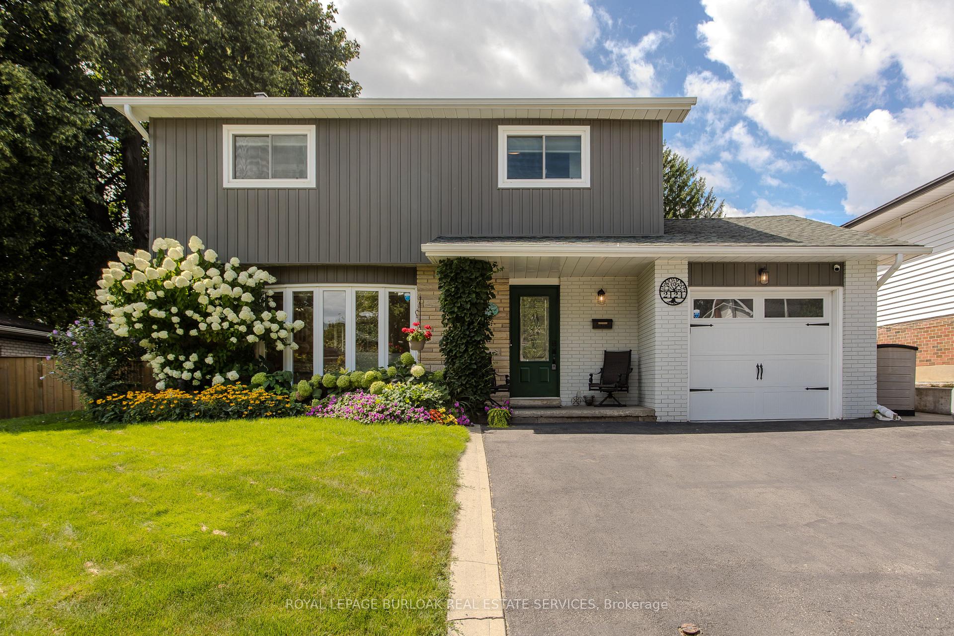 Photo 27 of 2124 Sandringham Drive, Burlington, Mountainside — HOMEH