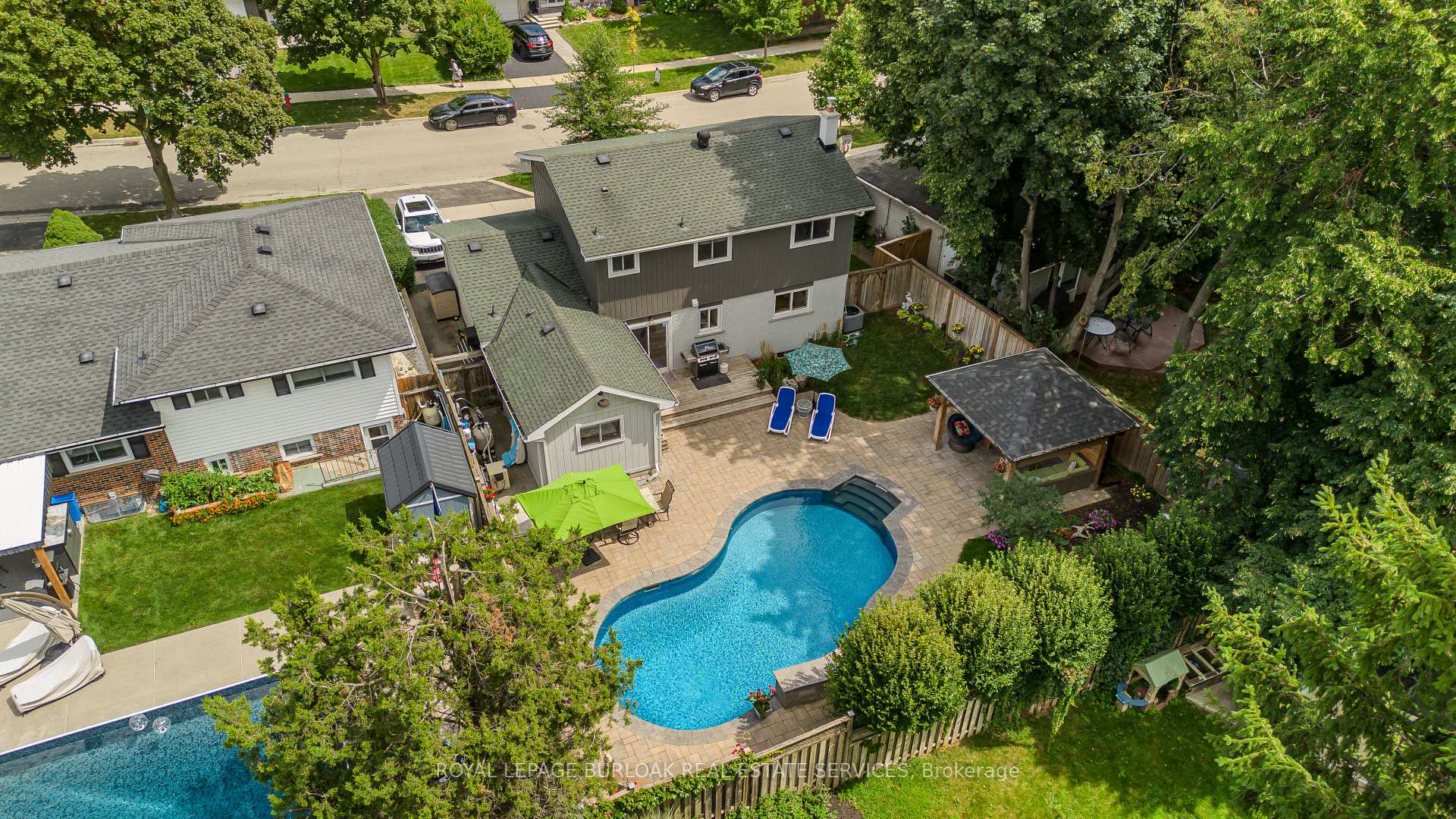Photo 29 of 2124 Sandringham Drive, Burlington, Mountainside — HOMEH