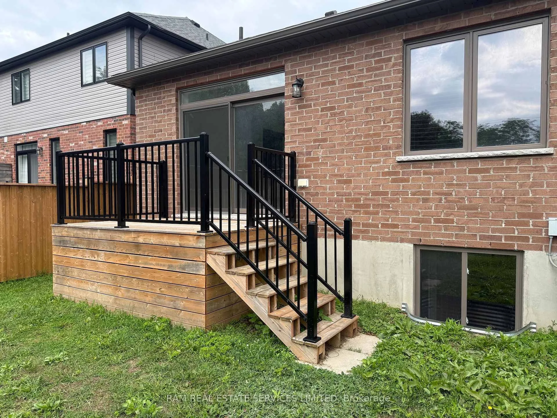 Photo 12 of 981 wright Drive, Midland — HOMEH