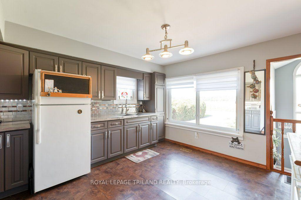 Photo 8 of 6545 Jubilee Drive, Southwest Middlesex, Middlemiss — HOMEH