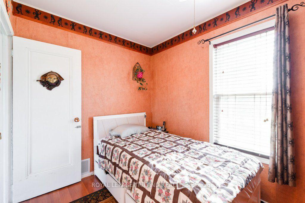 Photo 15 of 6545 Jubilee Drive, Southwest Middlesex, Middlemiss — HOMEH