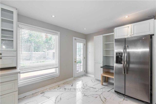 Photo 6 of 34 Hagerman Boulevard, Markham, Unionville — HOMEH