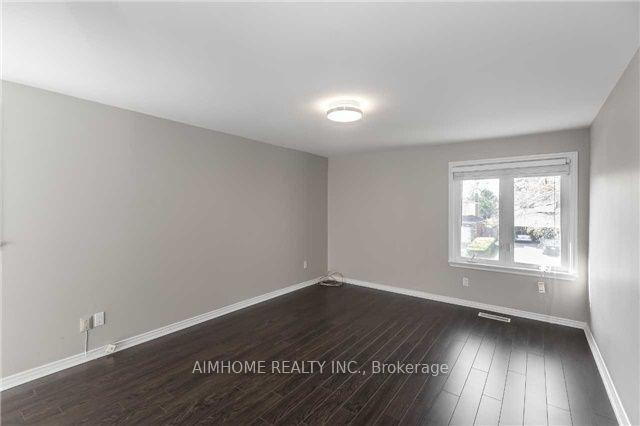 Photo 10 of 34 Hagerman Boulevard, Markham, Unionville — HOMEH