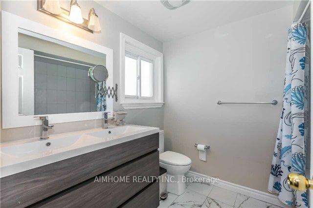 Photo 15 of 34 Hagerman Boulevard, Markham, Unionville — HOMEH