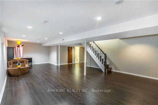 Photo 16 of 34 Hagerman Boulevard, Markham, Unionville — HOMEH