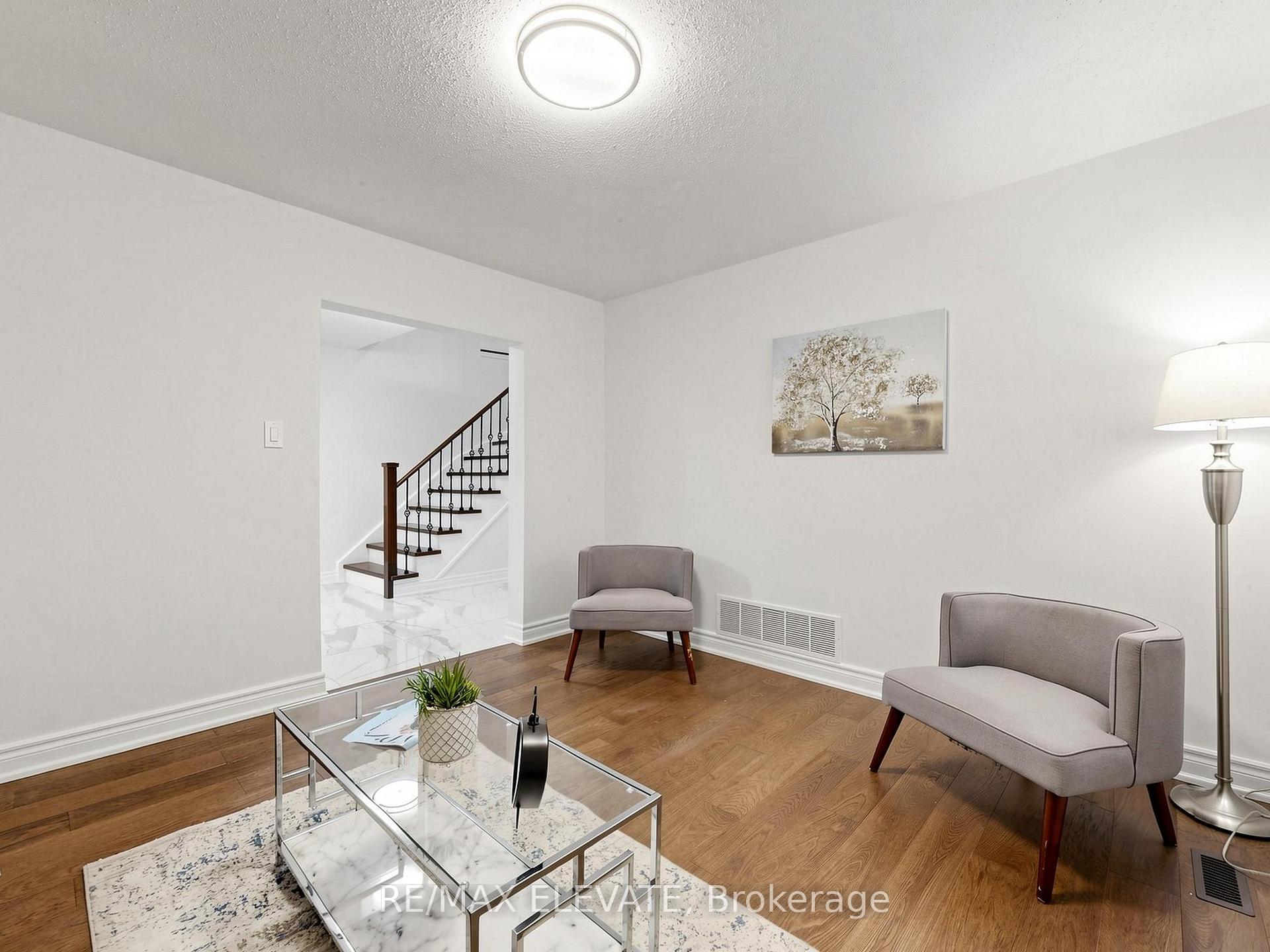 Photo 14 of 25 Bethany Leigh Drive, Scarborough, Agincourt North — HOMEH