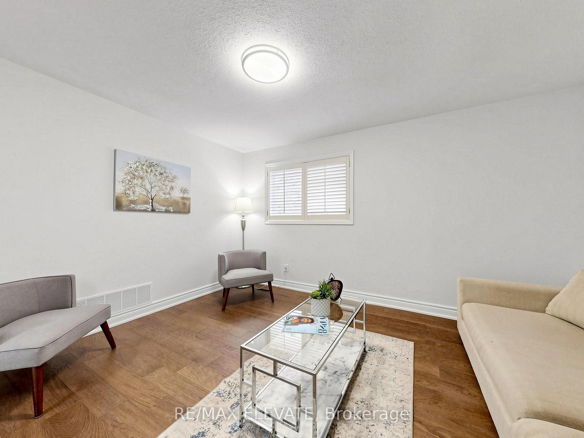 Photo 15 of 25 Bethany Leigh Drive, Scarborough, Agincourt North — HOMEH