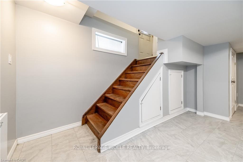 Photo 6 of Unit Lower, 275 Main Street, Cambridge, East Galt — HOMEH