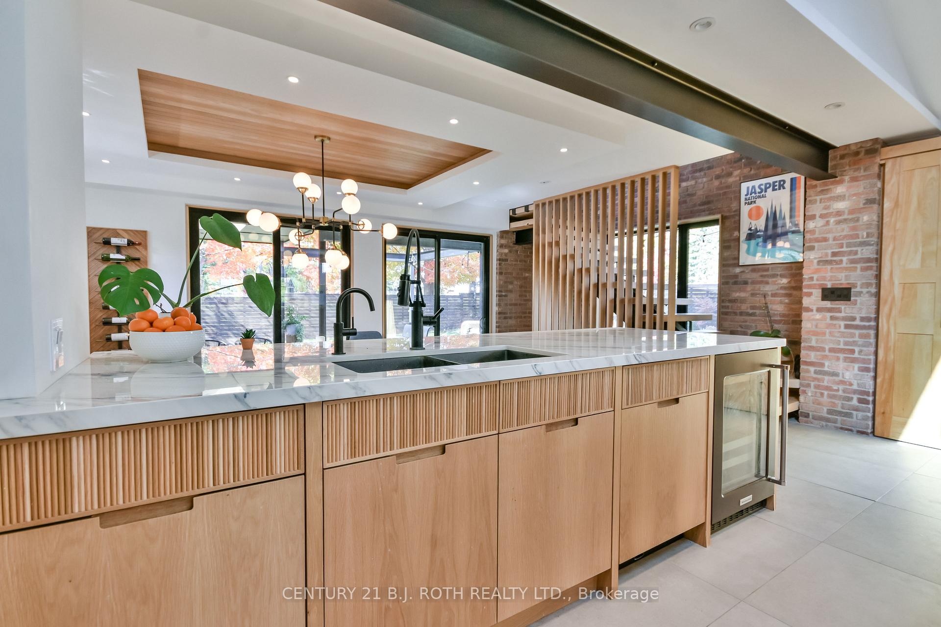 Photo 10 of 20 Weldon Street, Barrie, Codrington — HOMEH