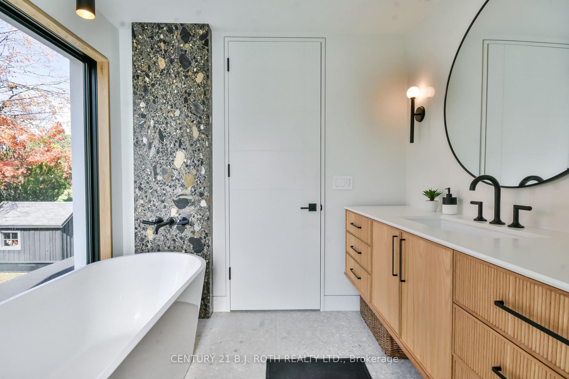 Photo 19 of 20 Weldon Street, Barrie, Codrington — HOMEH