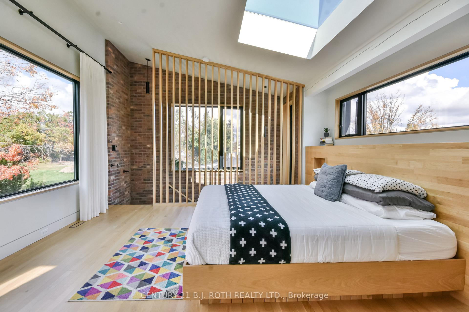 Photo 24 of 20 Weldon Street, Barrie, Codrington — HOMEH