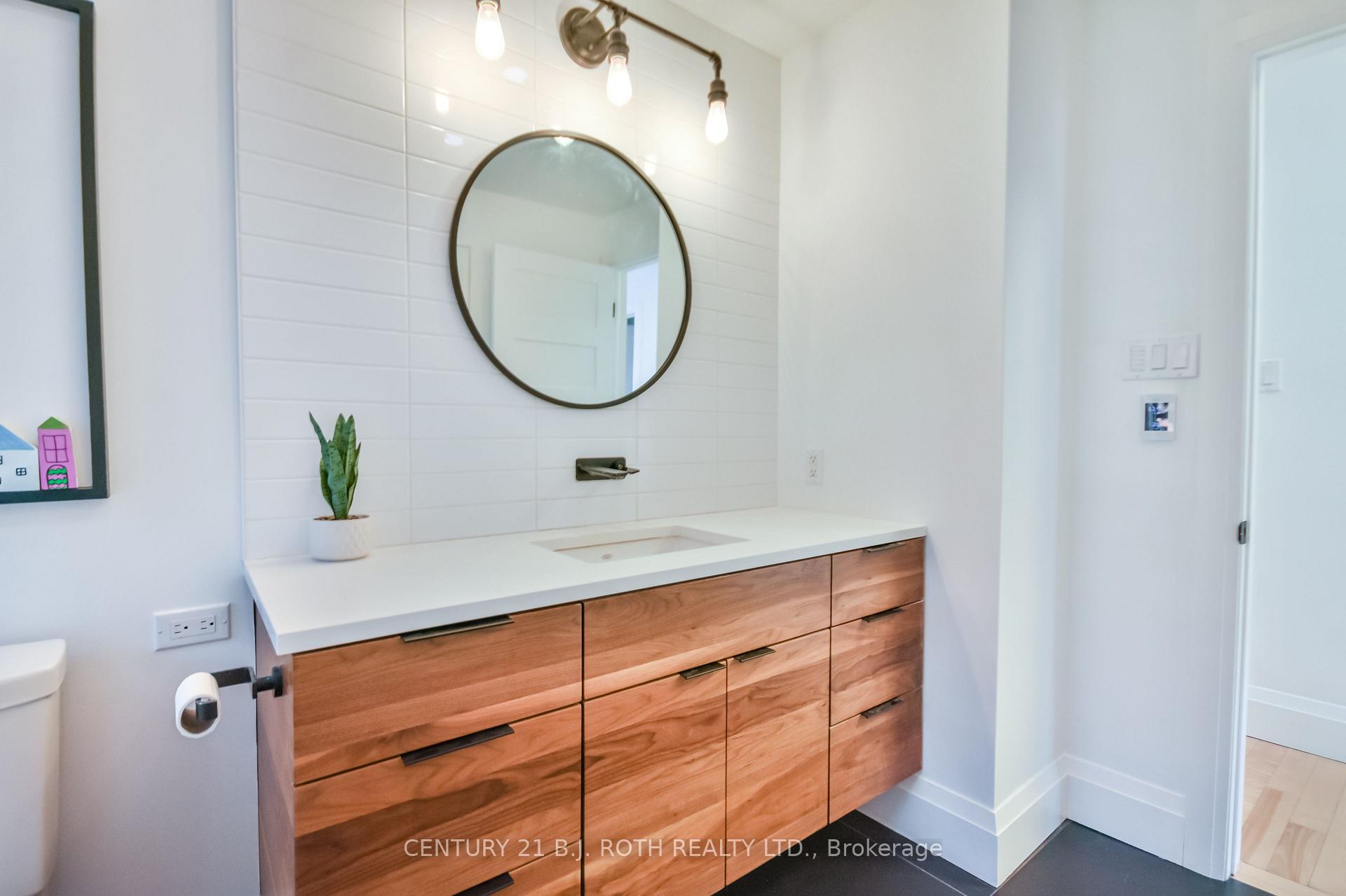 Photo 27 of 20 Weldon Street, Barrie, Codrington — HOMEH