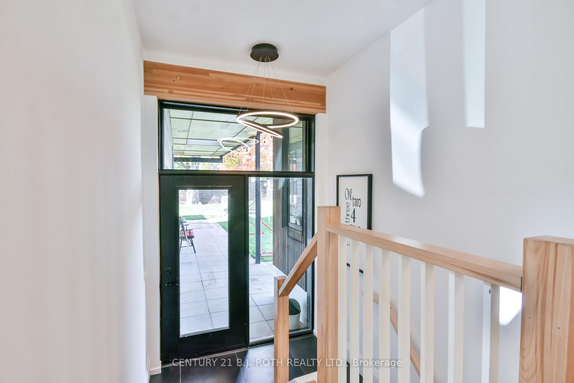 Photo 32 of 20 Weldon Street, Barrie, Codrington — HOMEH