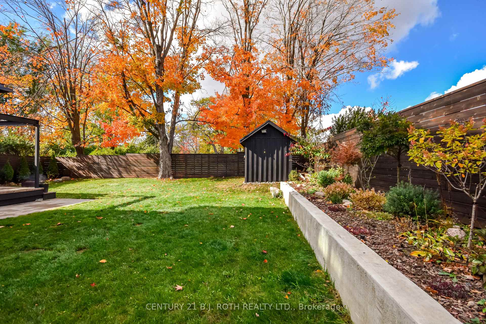 Photo 44 of 20 Weldon Street, Barrie, Codrington — HOMEH
