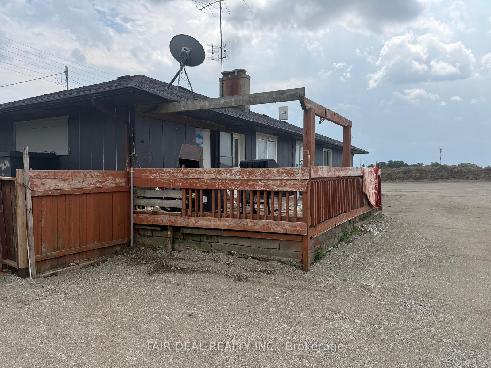 Photo 4 of 5444 Countryside Drive, Brampton, Highway 427 — HOMEH