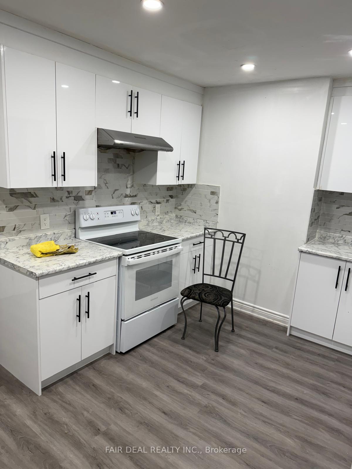 Photo 13 of 5444 Countryside Drive, Brampton, Highway 427 — HOMEH