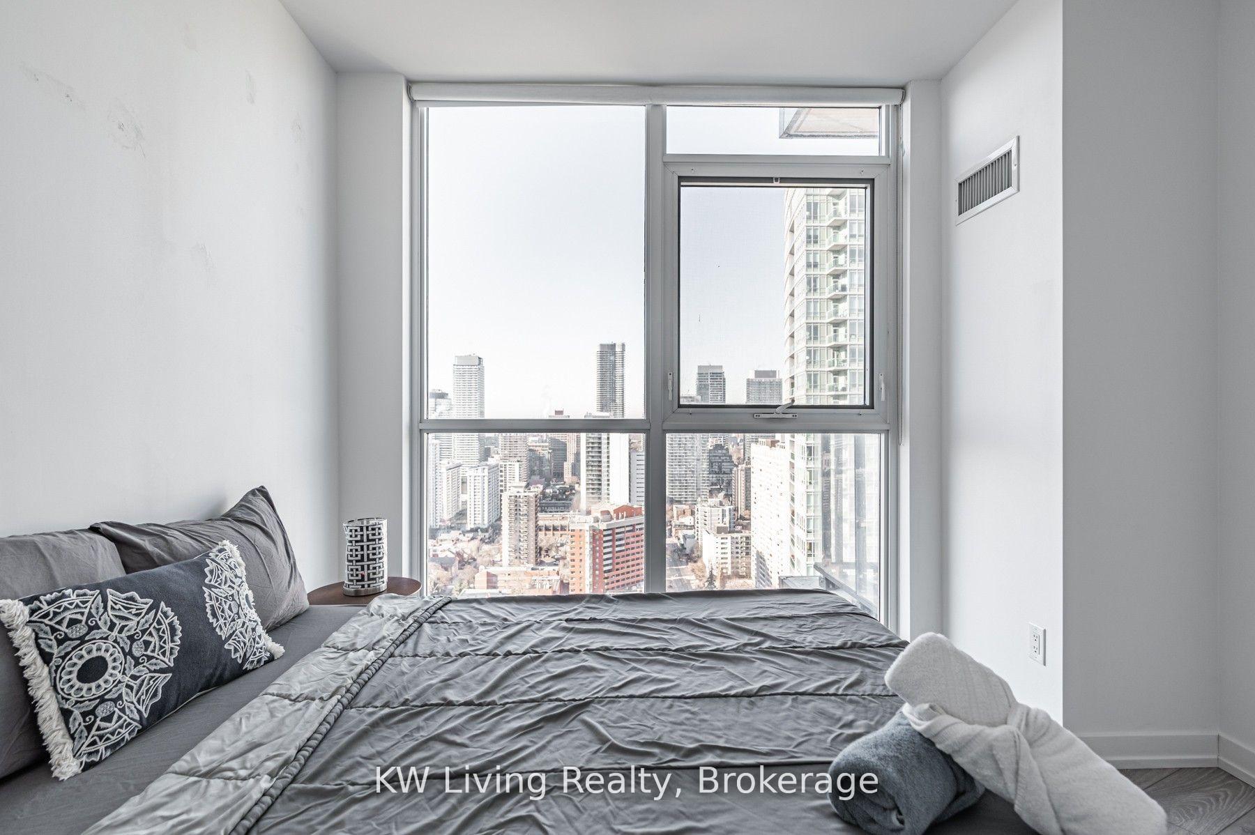 Photo 6 of Unit 1909, 159 Wellesley Street E, Toronto, Cabbagetown-South St. James Town — HOMEH