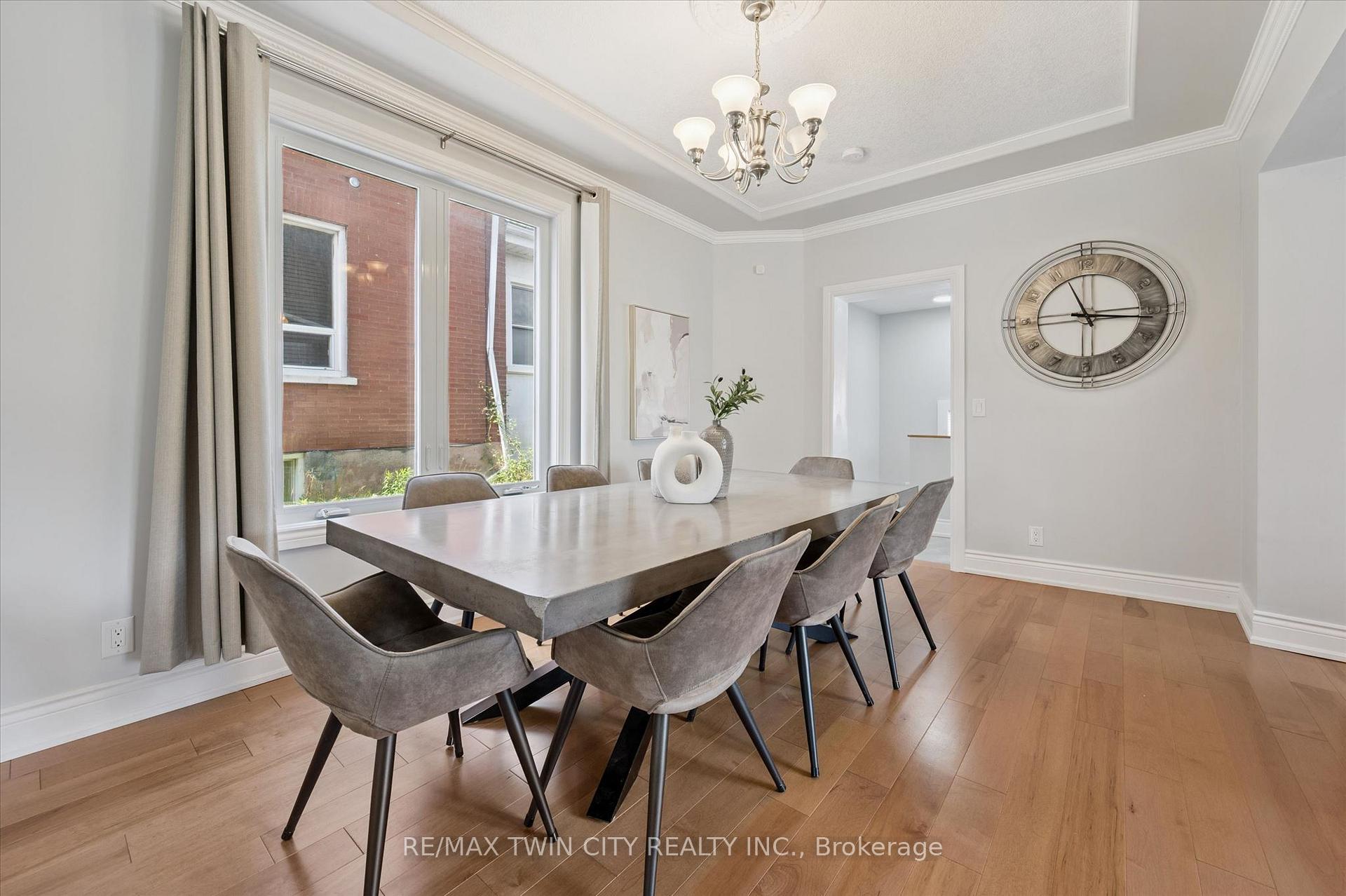 Photo 7 of 40 Madison Avenue S, Kitchener, King East — HOMEH