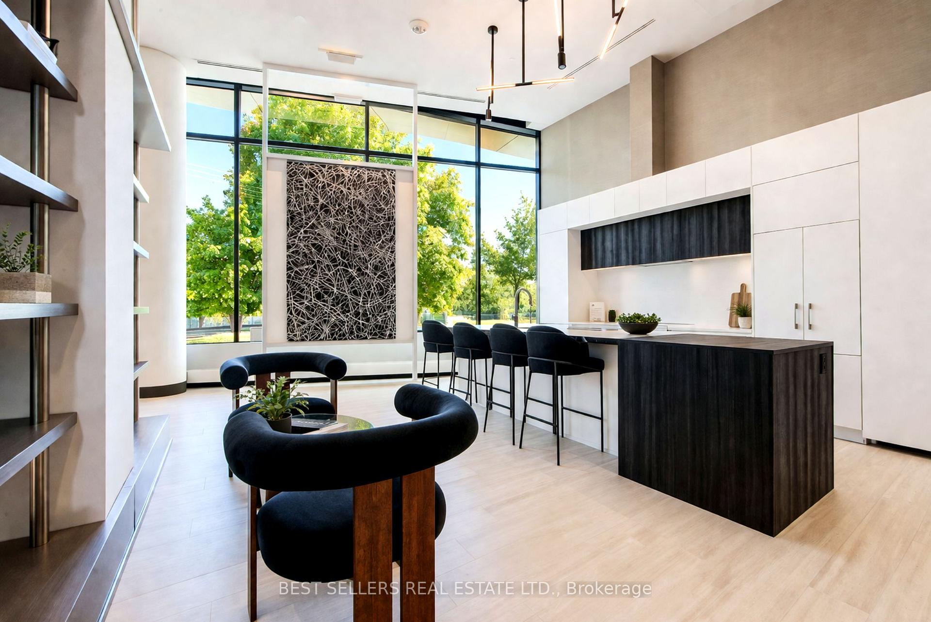 Photo 17 of Unit 611, 160 Kingsway Crescent, Etobicoke, Kingsway South — HOMEH