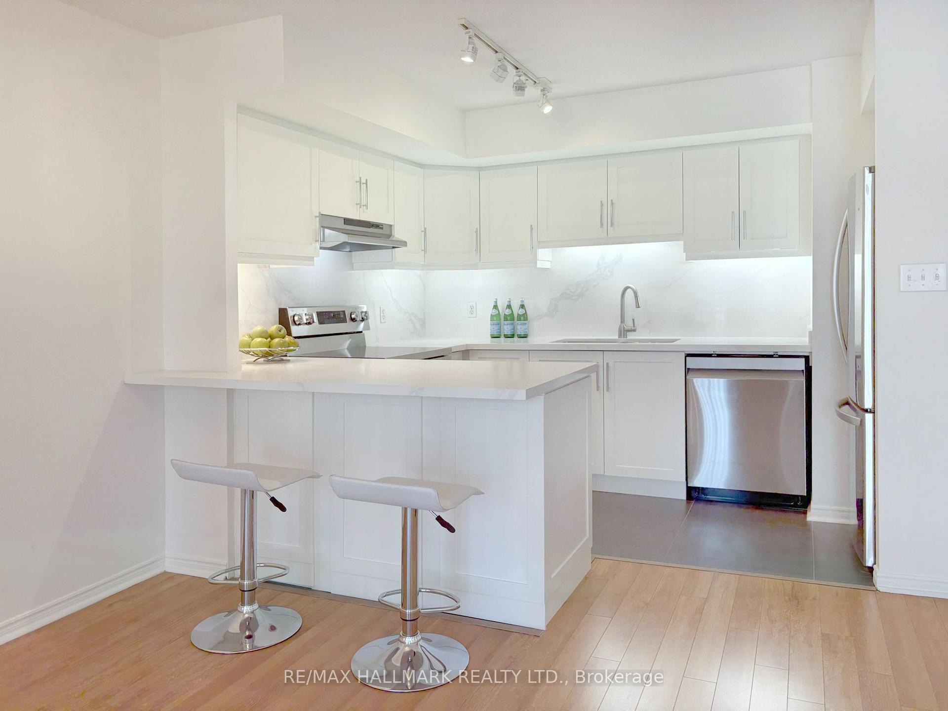 Photo 19 of Unit 3206, 25 The Esplanade, Toronto, Waterfront Communities — HOMEH