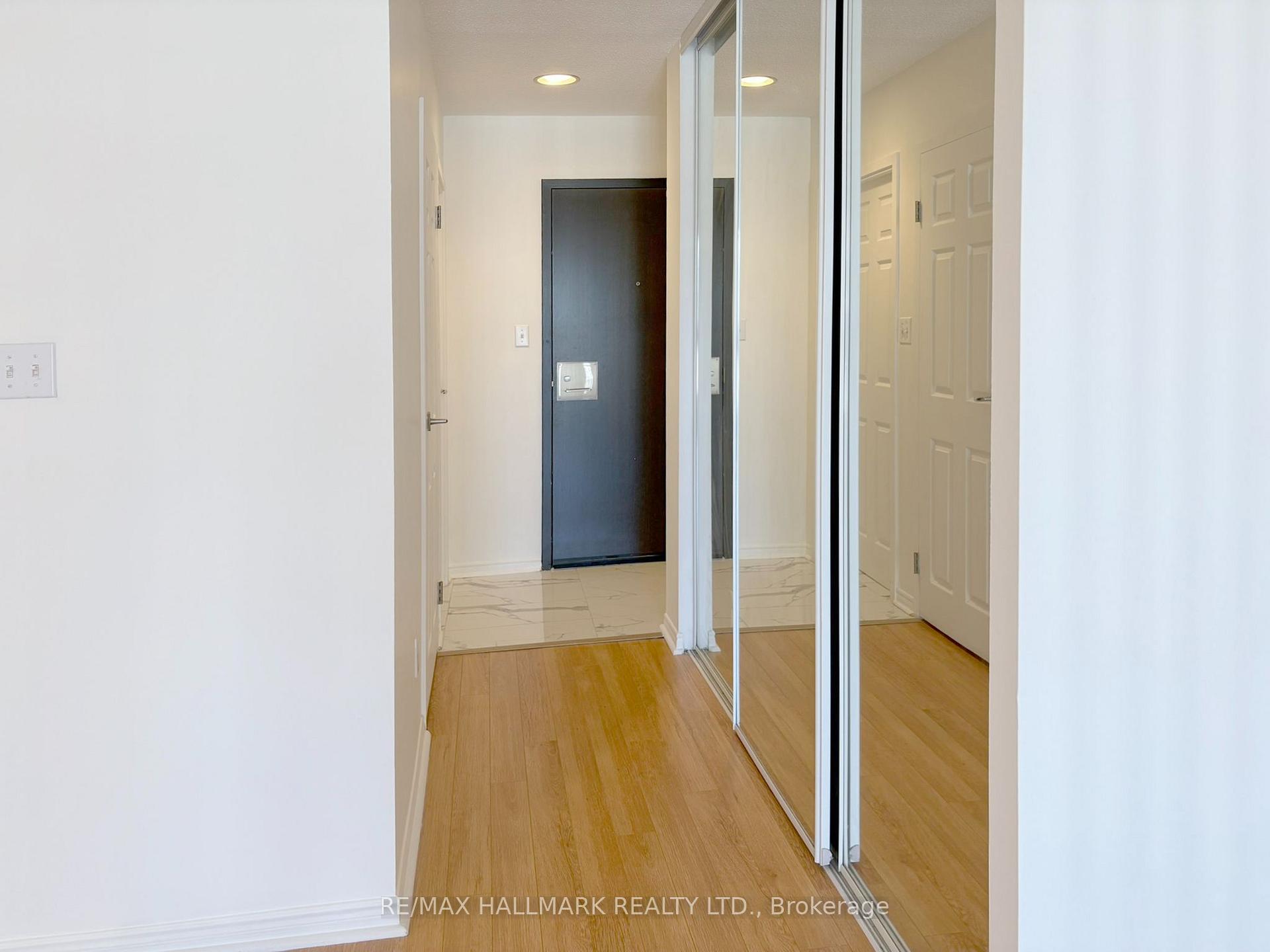 Photo 28 of Unit 3206, 25 The Esplanade, Toronto, Waterfront Communities — HOMEH