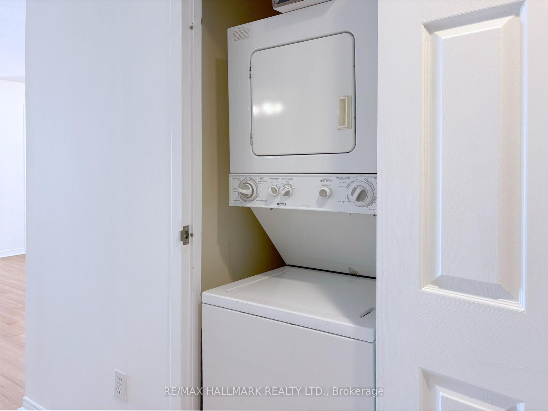 Photo 31 of Unit 3206, 25 The Esplanade, Toronto, Waterfront Communities — HOMEH