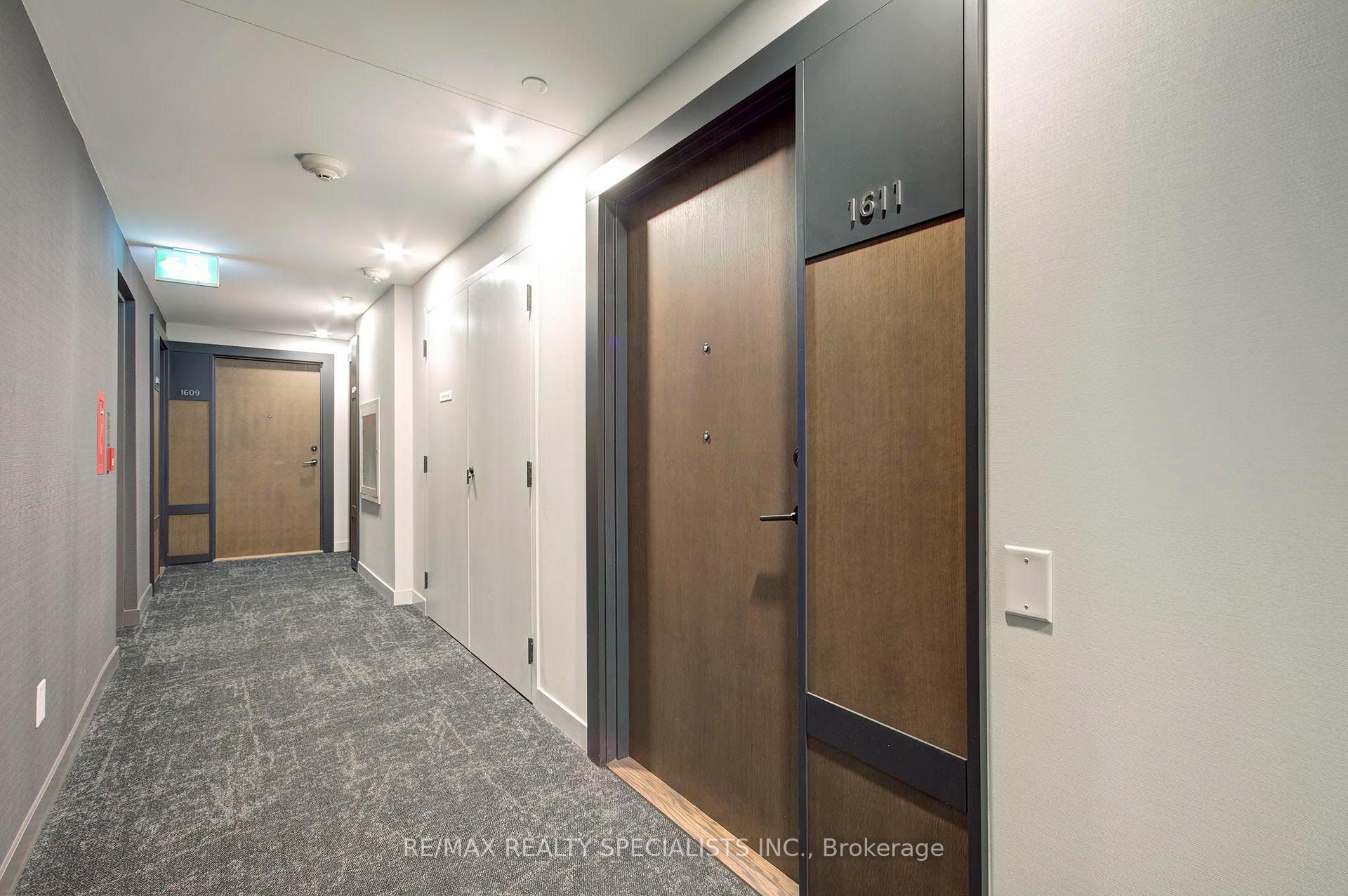 Photo 3 of Unit 1611, 4065 Confederation Parkway, Mississauga, City Centre — HOMEH