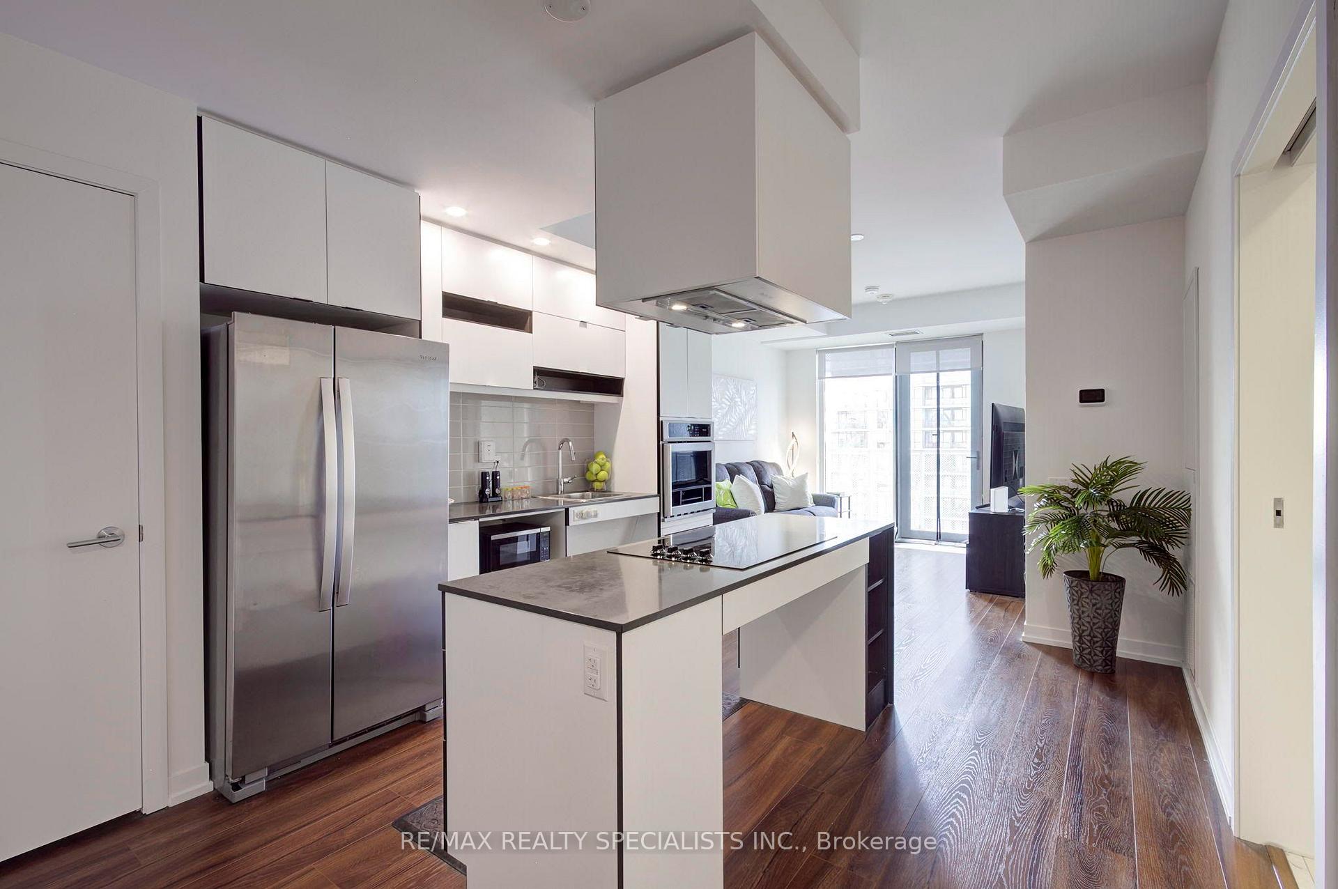 Photo 6 of Unit 1611, 4065 Confederation Parkway, Mississauga, City Centre — HOMEH