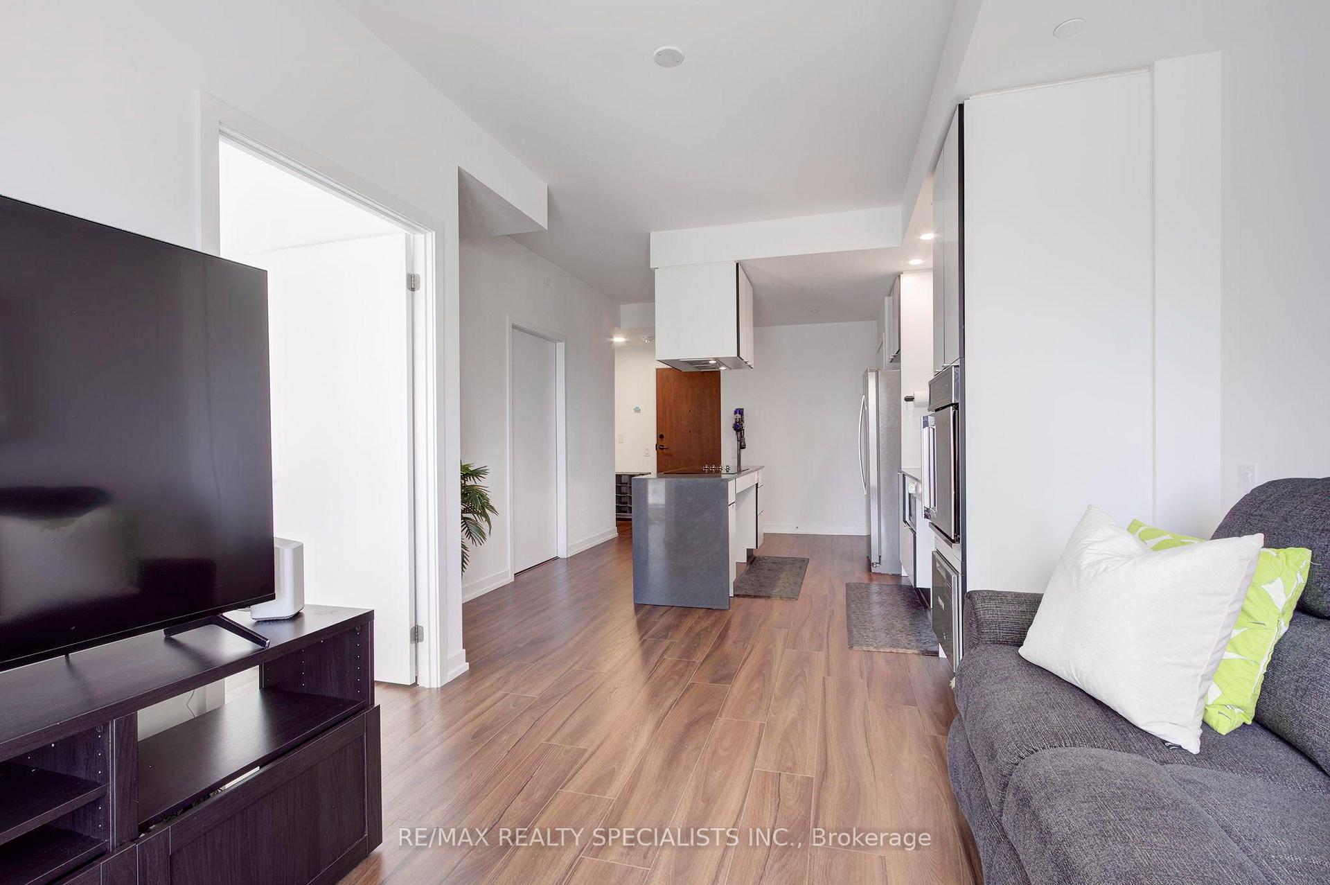 Photo 14 of Unit 1611, 4065 Confederation Parkway, Mississauga, City Centre — HOMEH