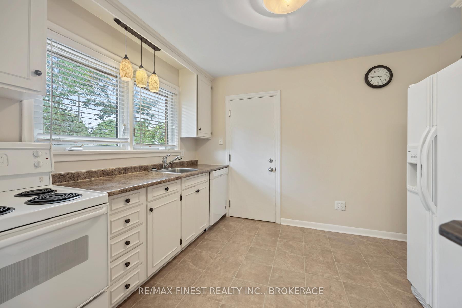 Photo 21 of 140 Liddell Crescent, Kingston, Central City West — HOMEH