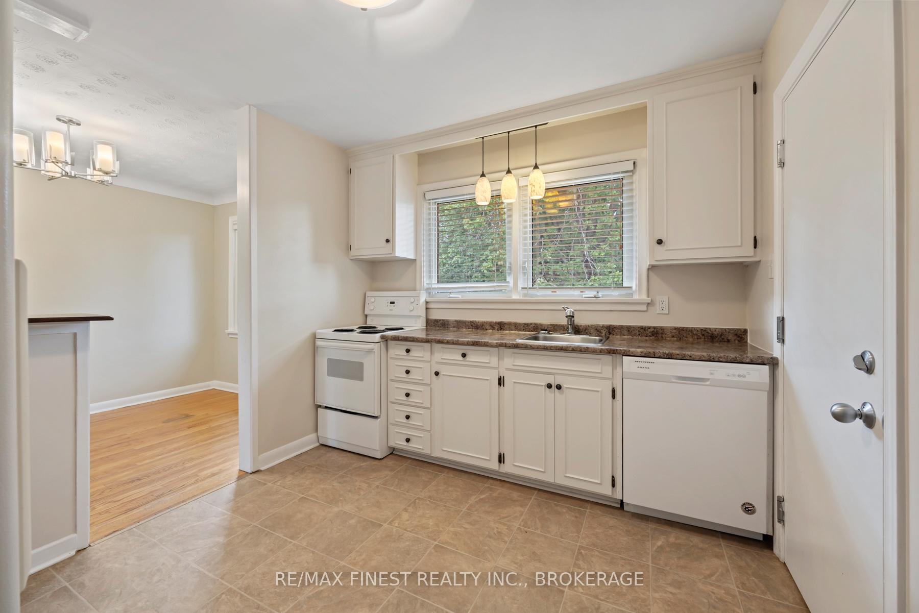 Photo 22 of 140 Liddell Crescent, Kingston, Central City West — HOMEH