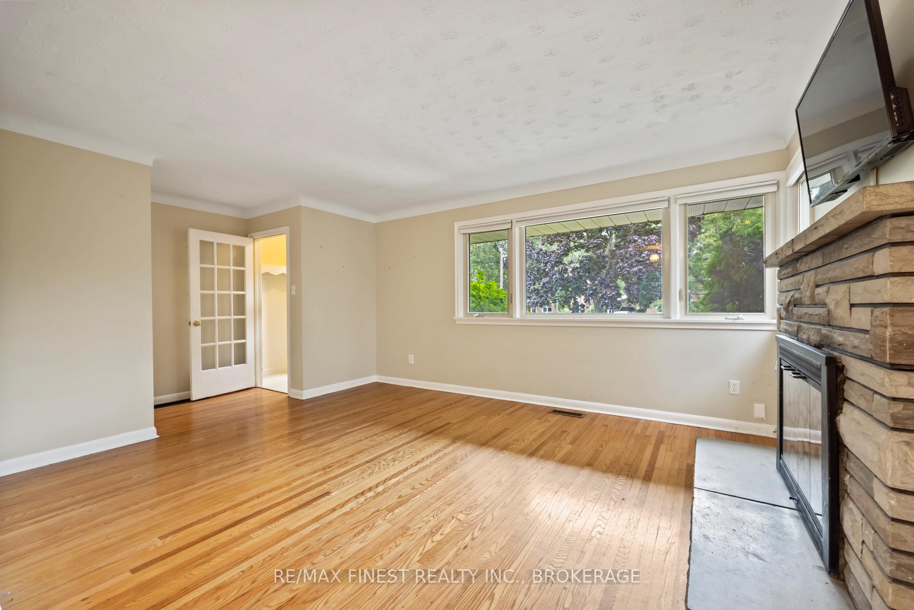 Photo 17 of 140A Liddell Crescent, Kingston, Central City West — HOMEH