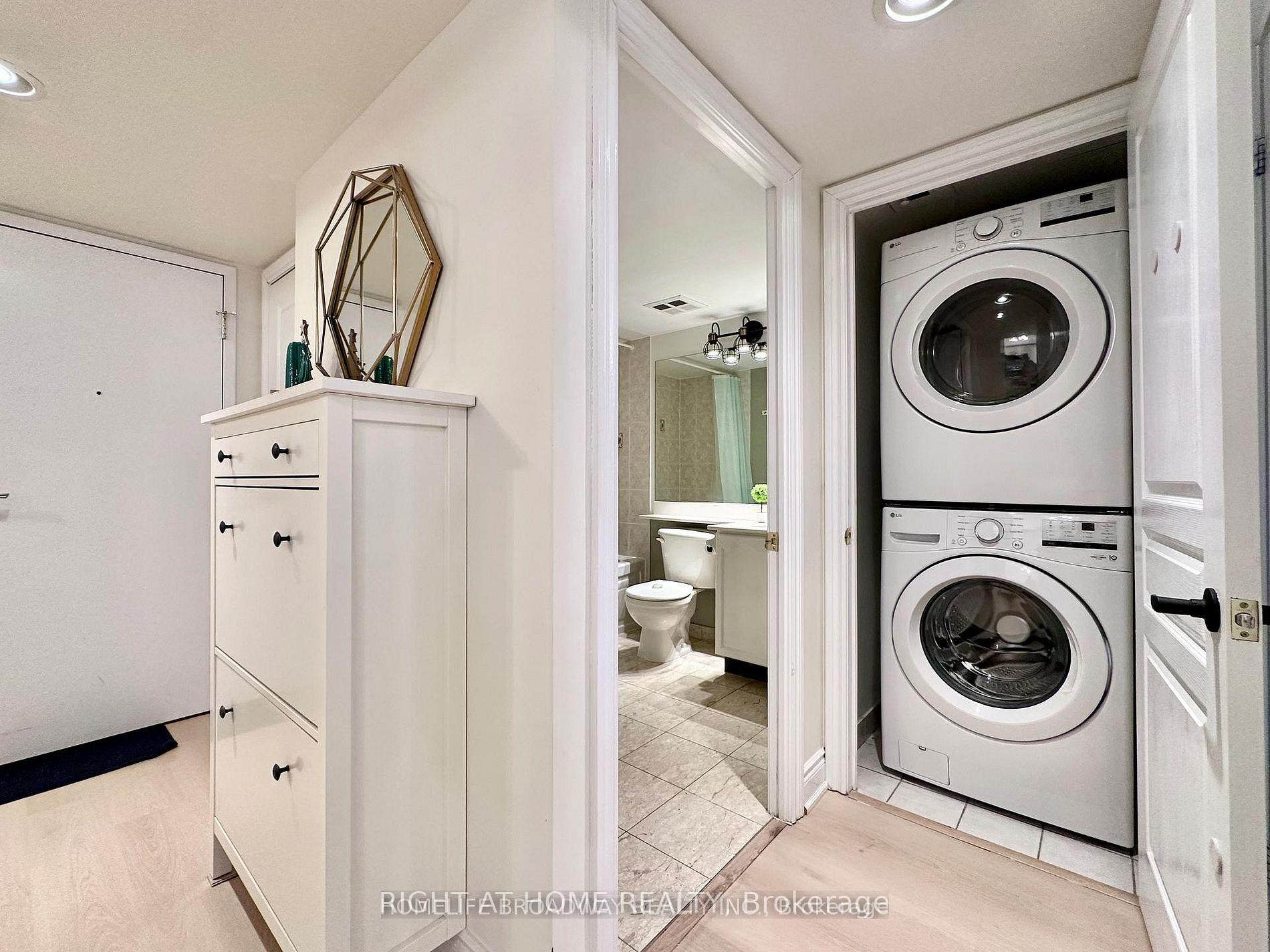 Photo 13 of Unit 521, 15 Northtown Way, North York, Willowdale East — HOMEH
