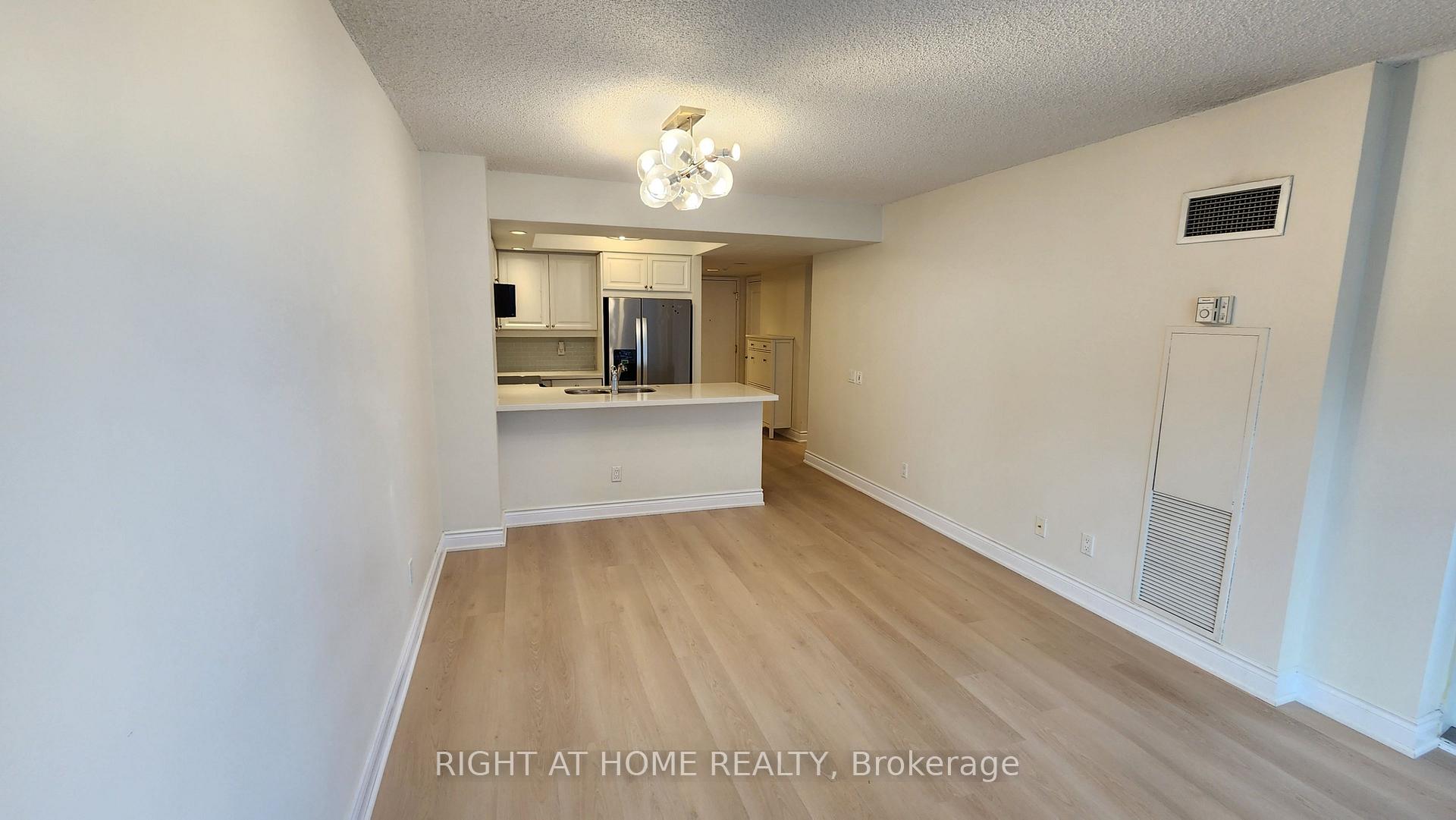Photo 5 of Unit 521, 15 Northtown Way, North York, Willowdale East — HOMEH