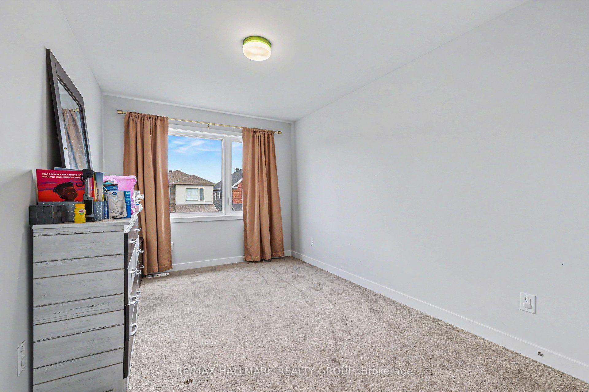 Photo 21 of 111 Yearling Circle, Ottawa, Goulbourn Twp From Franktown Rd/South To Rideau — HOMEH