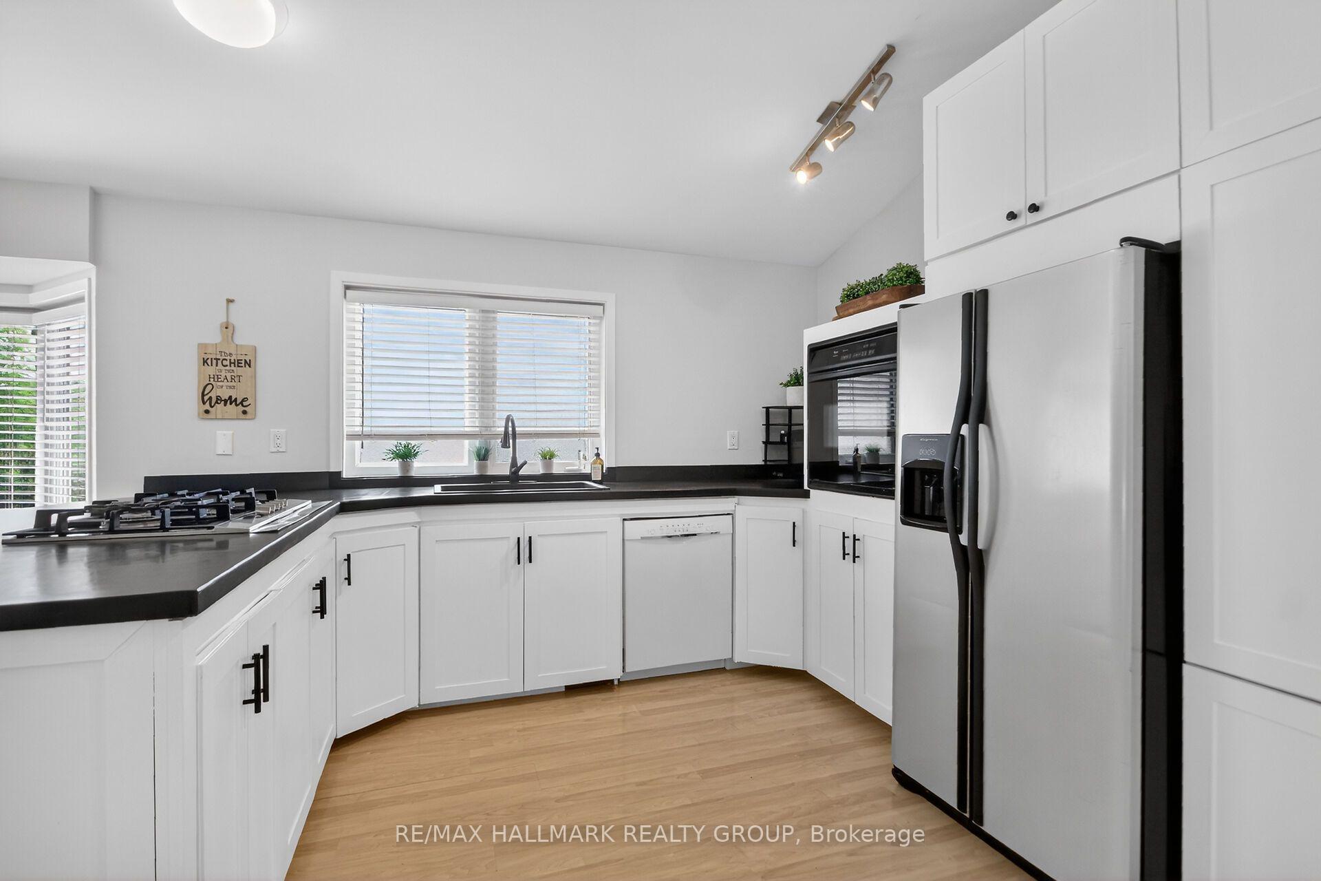 Photo 12 of 7414 Dawn Tara Drive, Ottawa, Osgoode Twp North of Reg Rd 6 — HOMEH