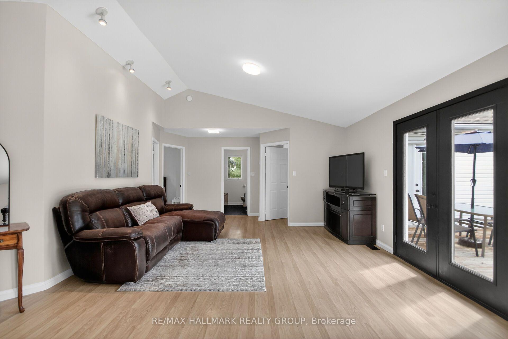Photo 22 of 7414 Dawn Tara Drive, Ottawa, Osgoode Twp North of Reg Rd 6 — HOMEH