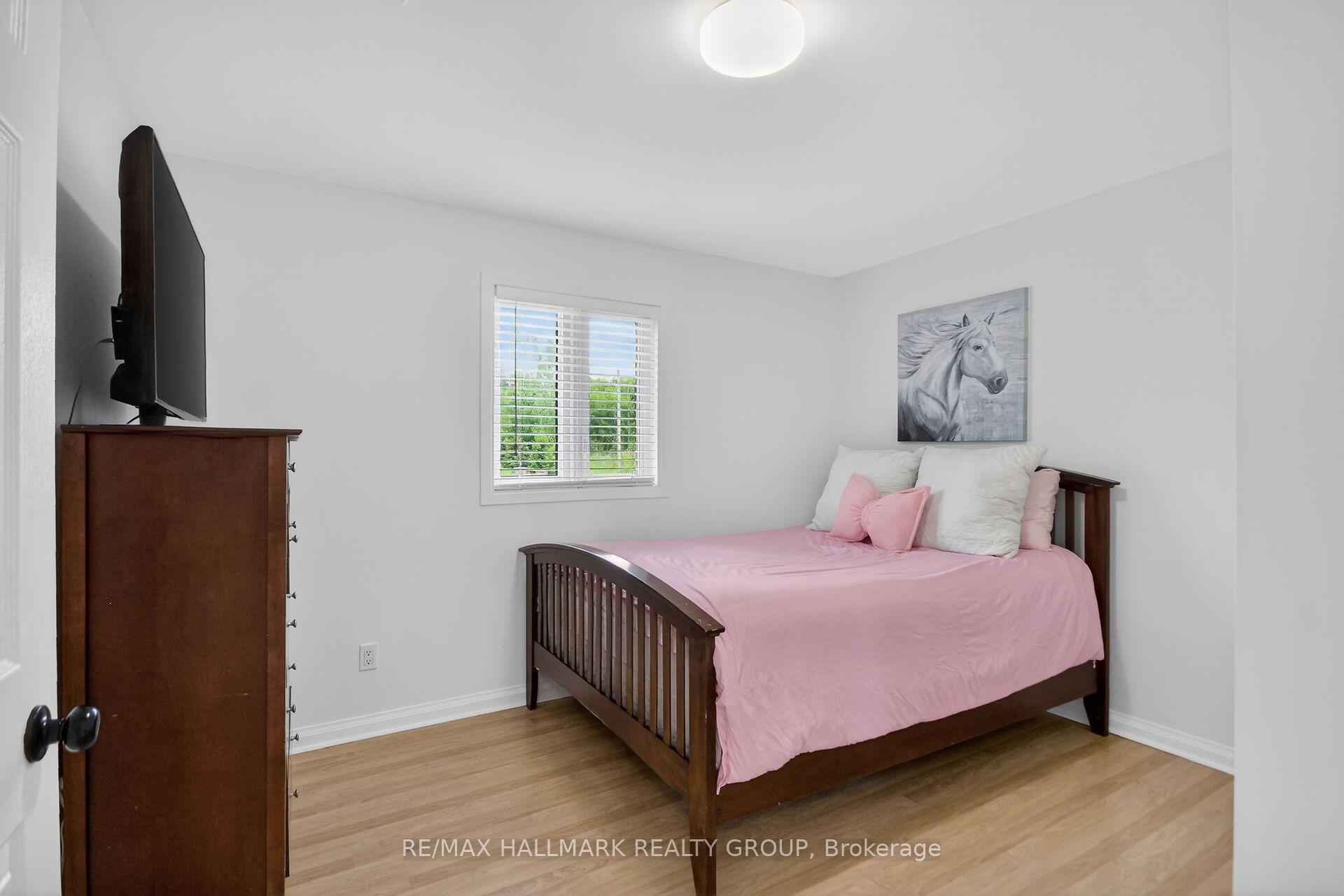 Photo 29 of 7414 Dawn Tara Drive, Ottawa, Osgoode Twp North of Reg Rd 6 — HOMEH
